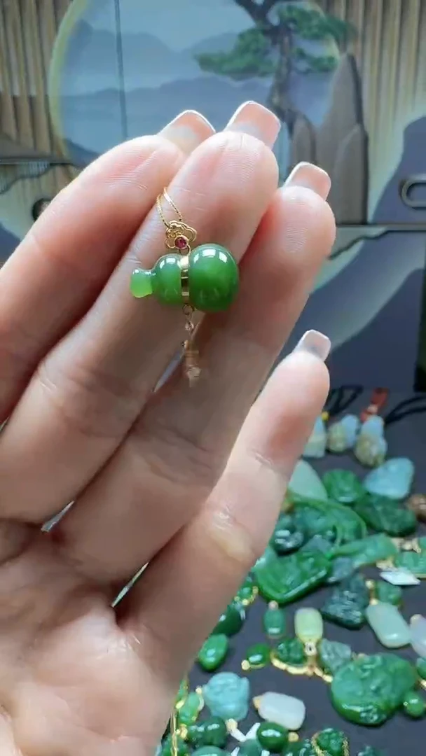【闪购商品】和田玉吊坠(不含链)18K金镶嵌1