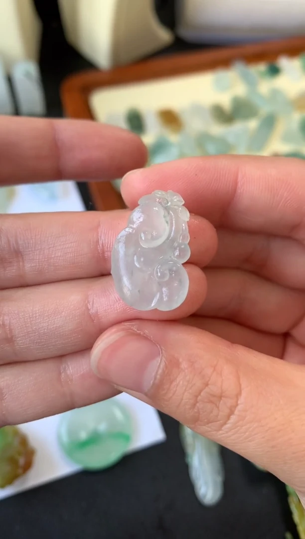 【闪购商品】定制翡翠未镶嵌翡翠