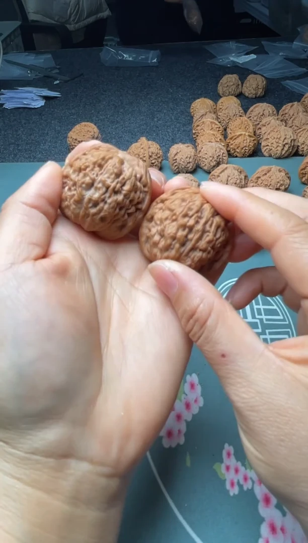 把件文玩核桃w252  莲花 40尺