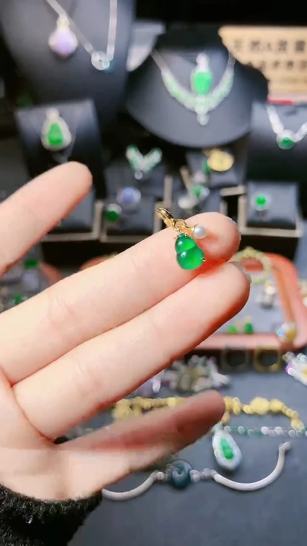 【闪购商品】翡翠吊坠(不含链)银S925镶嵌小提留