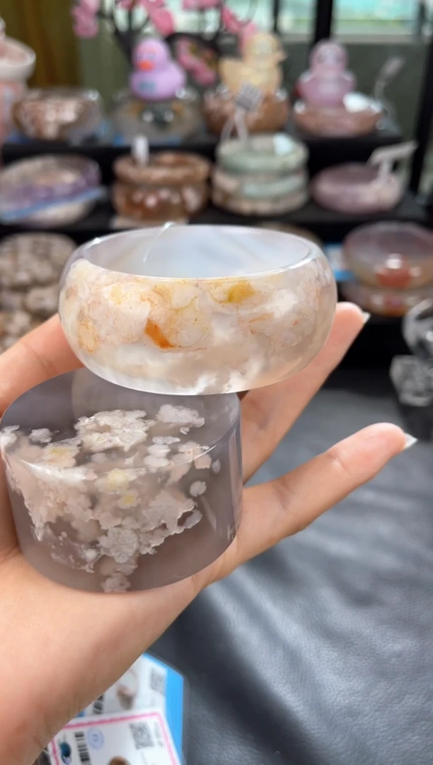 石英质玉手镯未镶嵌58