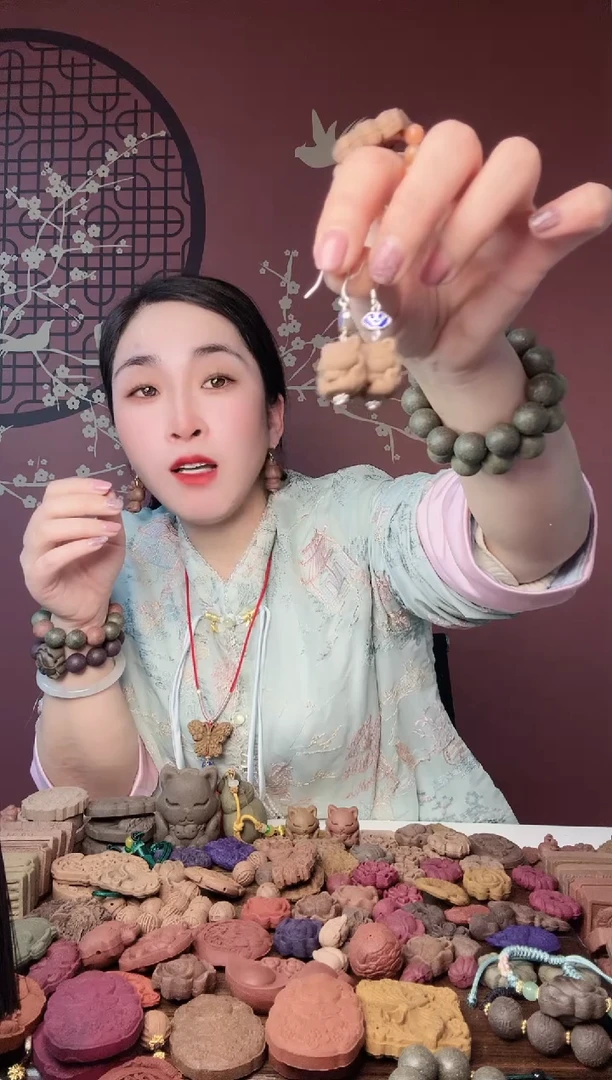 【闪购商品】泥塑润燥养肺狐狸仔仔耳环（蓝色配饰）
