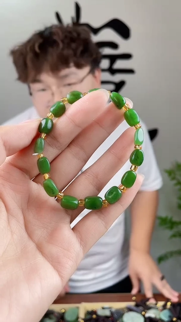 和田玉未镶嵌颈饰拍一发一，多样性发货