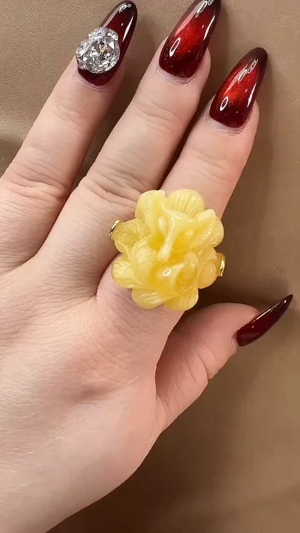 琥珀颈饰未镶嵌戒指