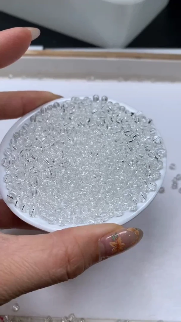 未镶嵌珠宝半成品水晶B1656 白水晶4mm100个8元