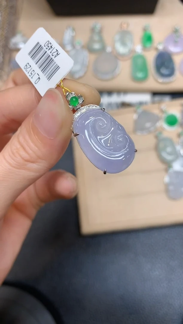 【闪购商品】翡翠颈饰18K金镶嵌如意【无服务费