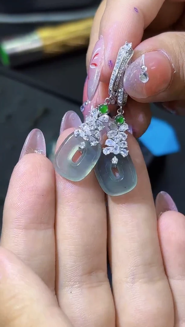 【闪购商品】翡翠耳饰银S925镶嵌耳饰