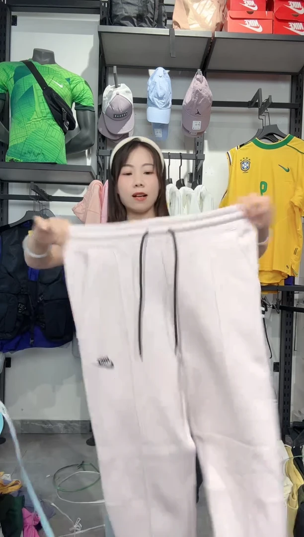 1179   编码 瑕疵款直播间过款为准 尺码