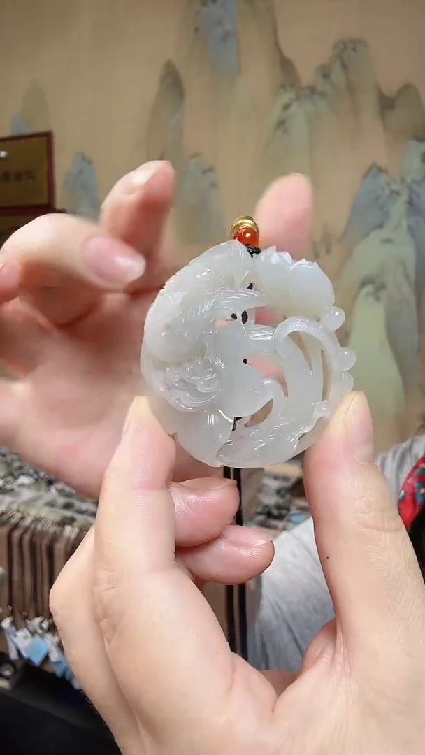 颈饰未镶嵌和田玉.