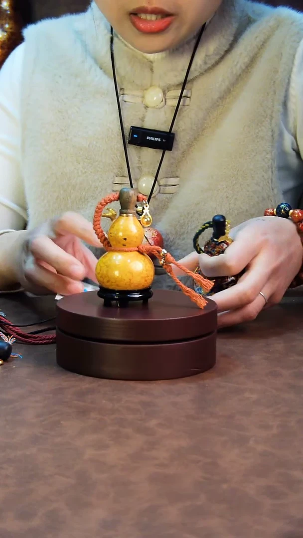 【闪购商品】84直播一物一图大漆酒葫芦送底座送挂绳