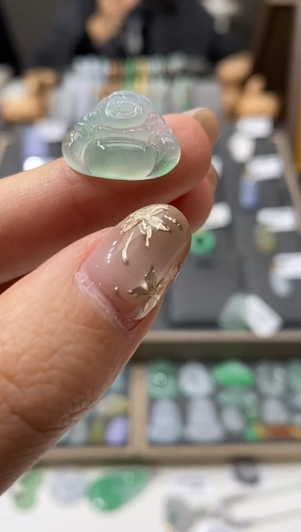 颈饰未镶嵌翡翠佛公