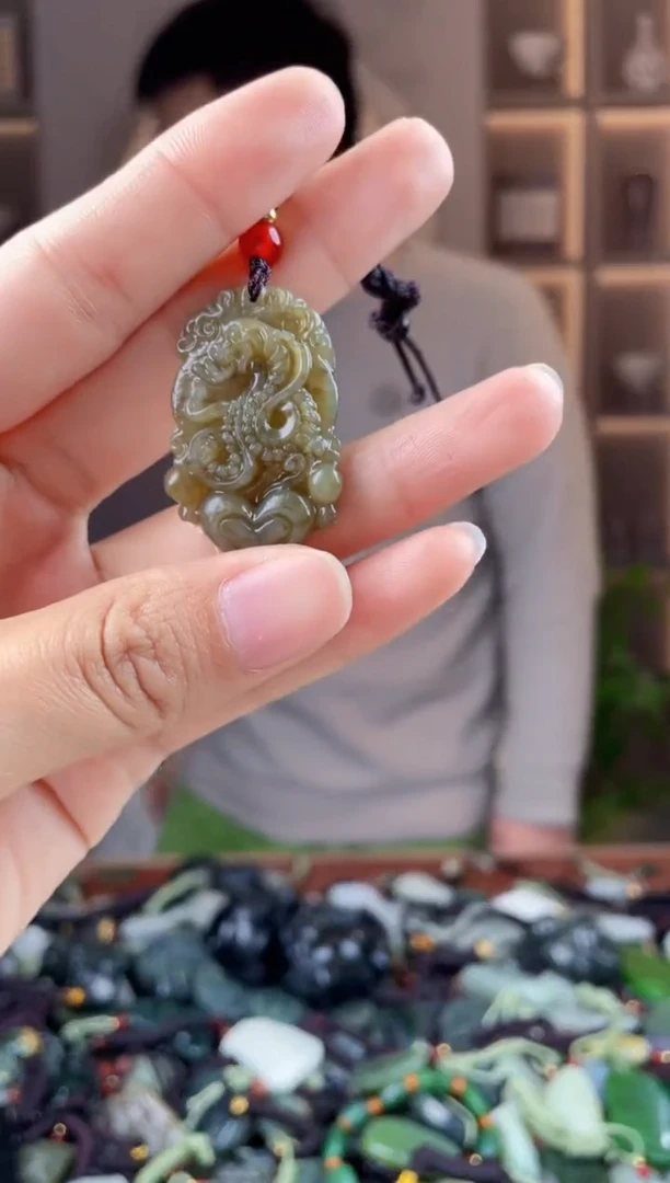 未镶嵌和田玉挂件拍一发一，多样性发货