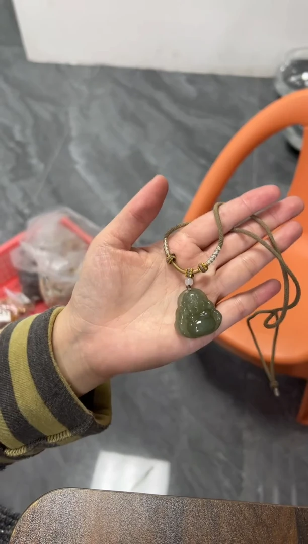 颈饰未镶嵌和田玉和田玉晴水佛公吊坠[多样发其一]