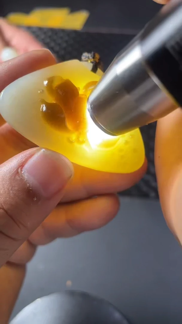 和田玉未镶嵌颈饰和田玉1