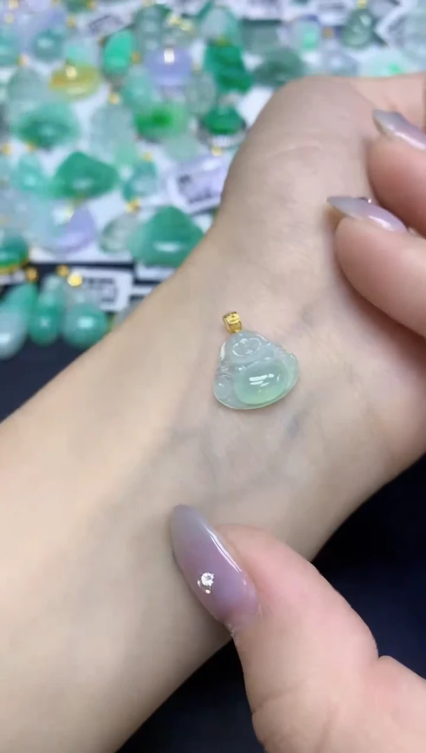 颈饰18K金镶嵌翡翠天然缅甸翡翠A货百元以上9元证书费自理