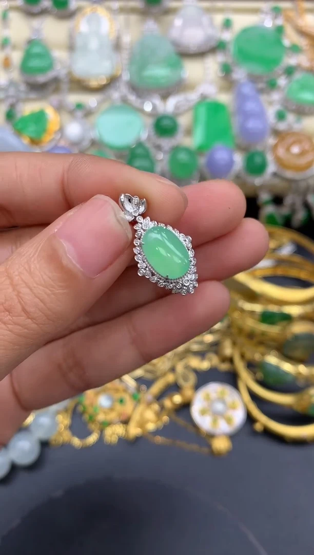 【闪购商品】翡翠颈饰18K金镶嵌73-中国好珍宝