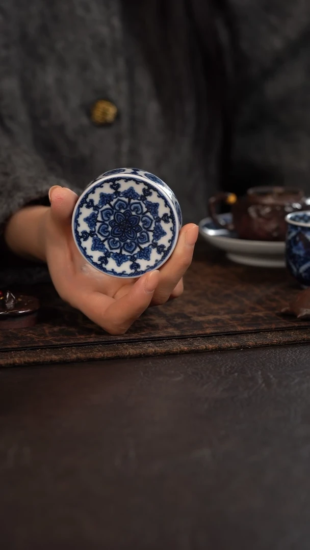 【闪购商品】杯洪印慕明星空宝相小饼状盖置