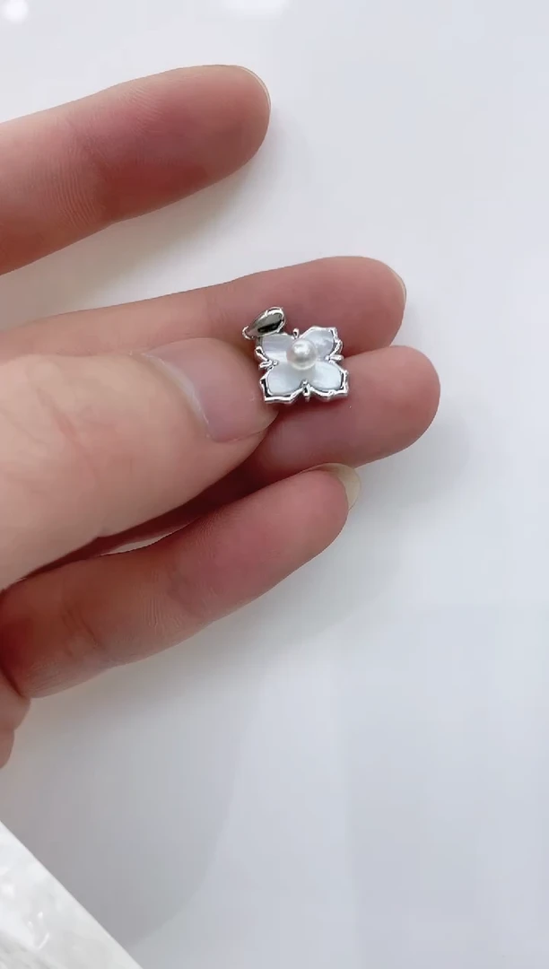 【闪购商品】海水珍珠颈饰银S925镶嵌海水珍珠吊坠