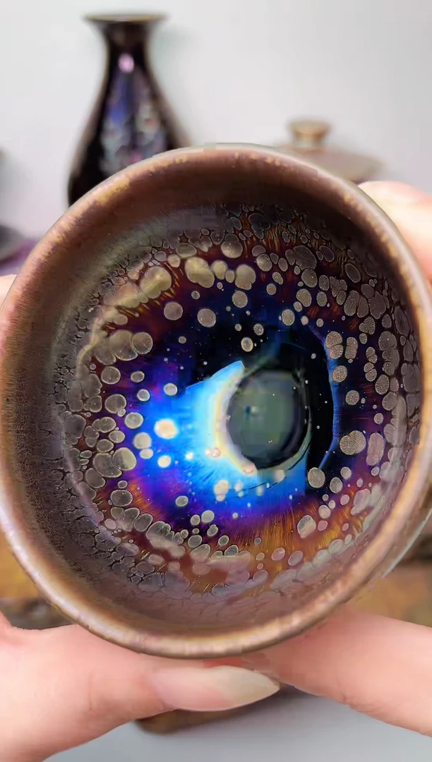 【闪购商品】茶盏春申阁微瑕1只，微瑕将军