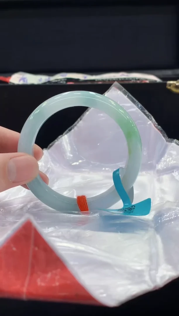 未镶嵌手镯翡翠翡翠手镯