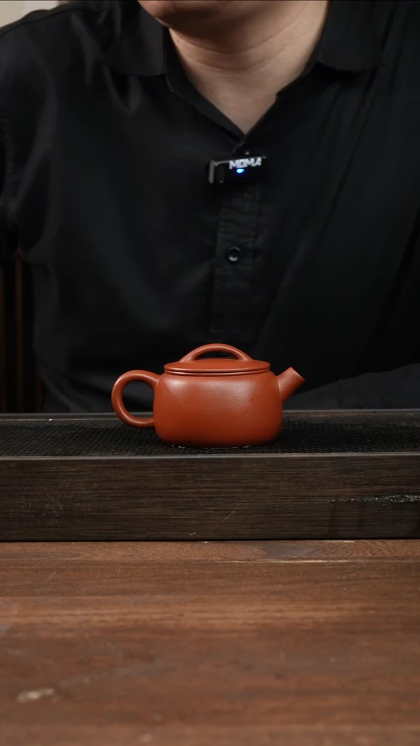 茶杯紫砂朱泥炮嘴汉瓦 ！    150CC