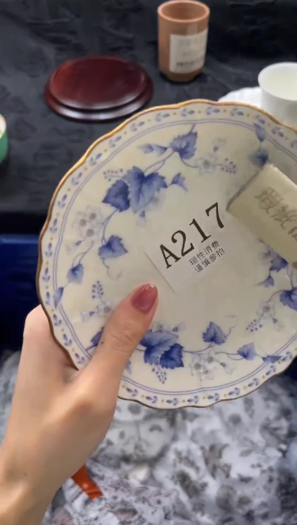 瓷片公****逃       A217