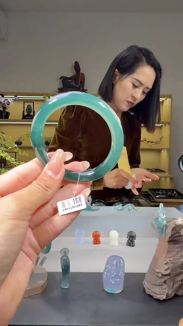 未镶嵌手镯翡翠52圈