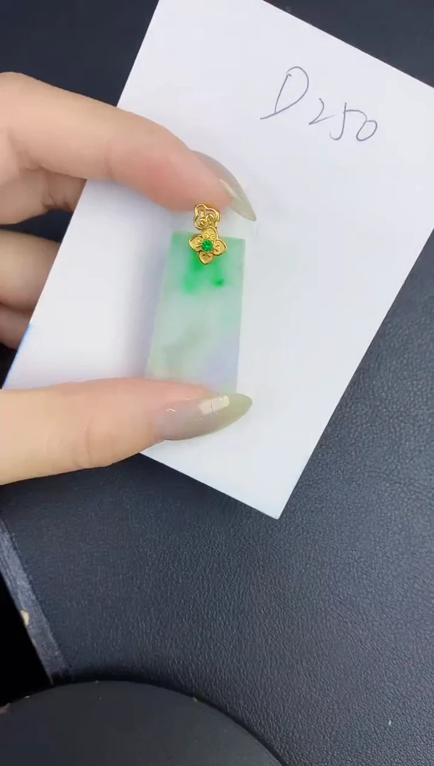 翡翠未镶嵌颈饰缅甸天然翡翠A货