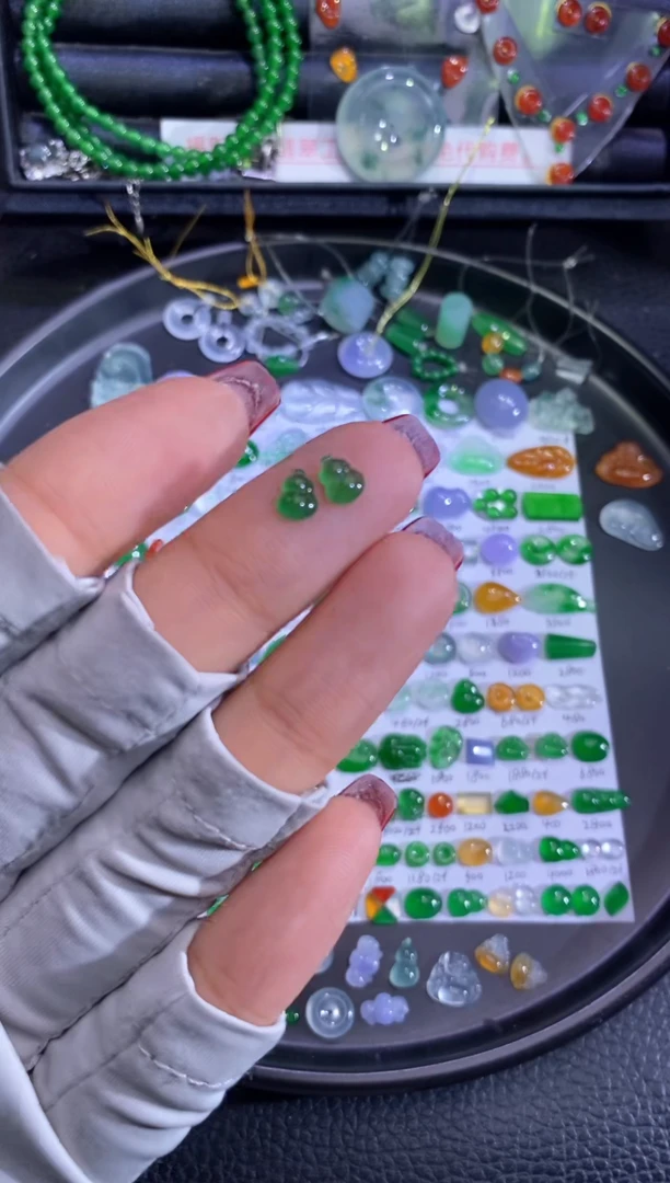 未镶嵌挂件翡翠葫芦