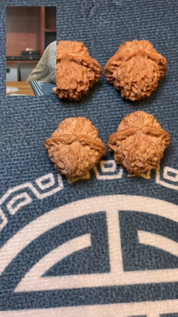 核桃?****i三角白红皮