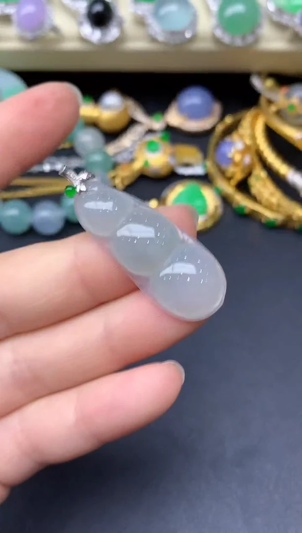 颈饰18K金镶嵌翡翠84-雪姐翡翠天天见