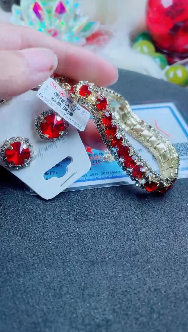 未镶嵌菱锰矿套链红宝项链耳环（一套）