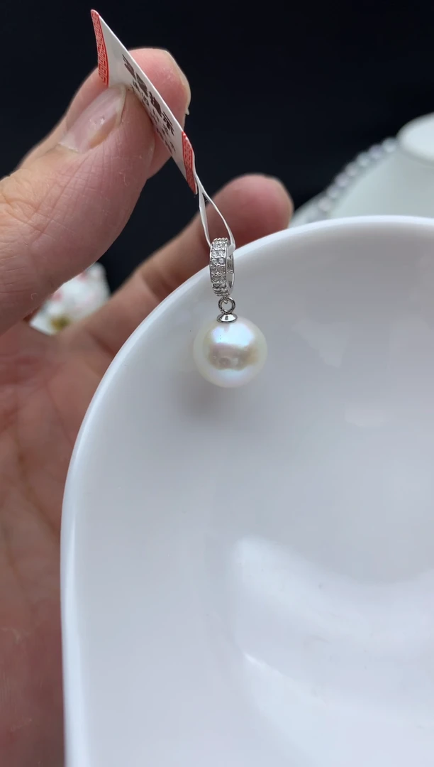 银S925镶嵌FF淡水珍珠白珠吊坠(赠链）