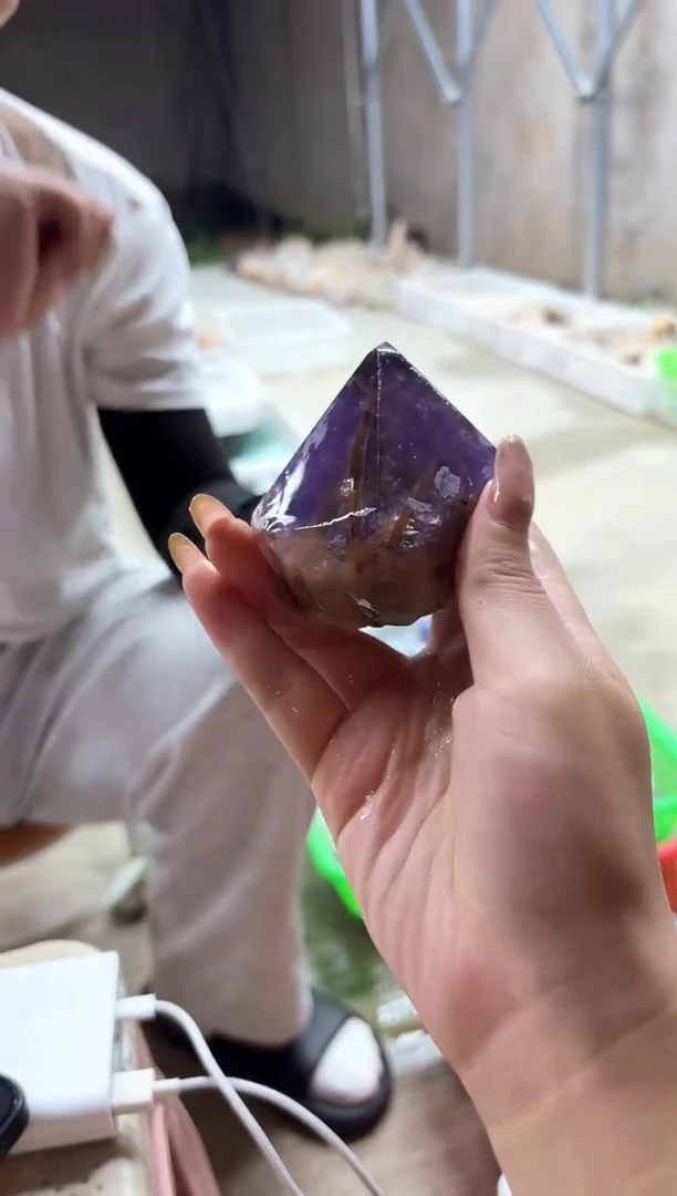 未镶嵌水晶大型摆件（非配饰）紫水晶820