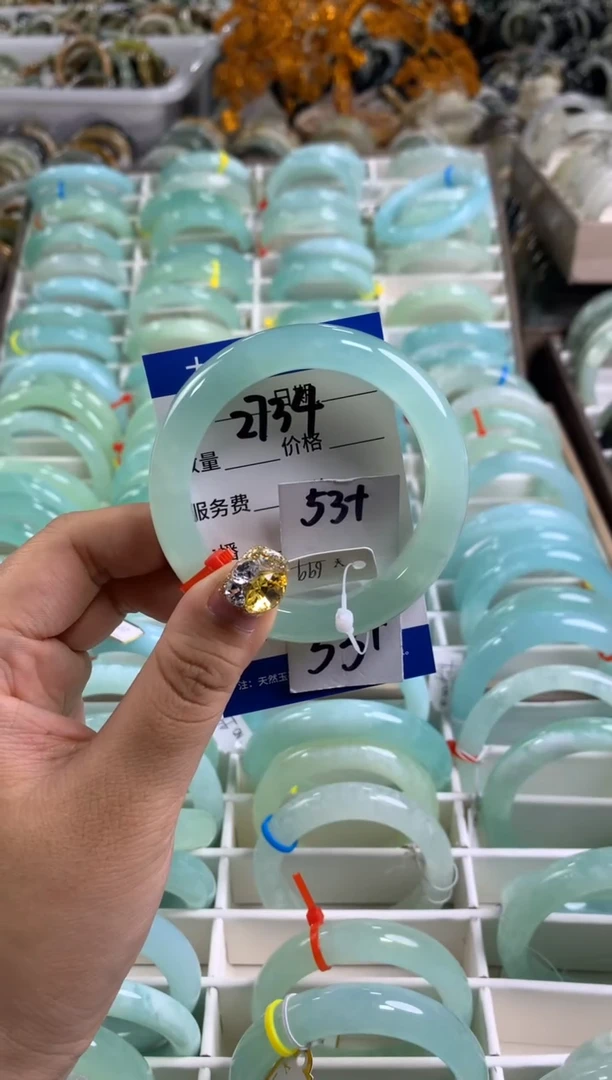 【闪购商品】蛇纹石玉手镯未镶嵌2734