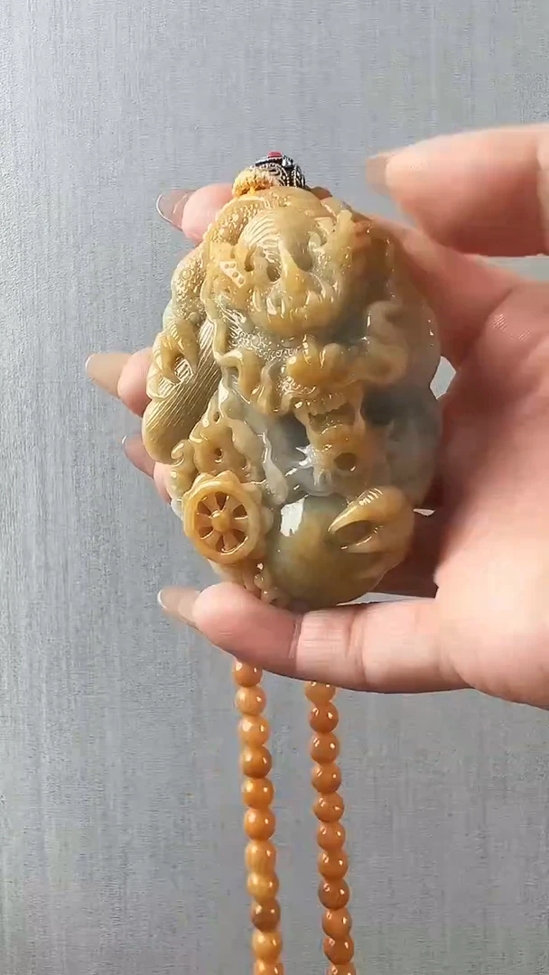 颈饰未镶嵌翡翠龙