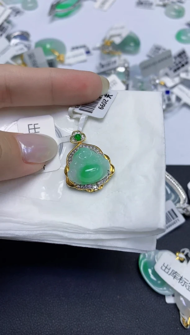 颈饰未镶嵌翡翠天然缅甸翡翠A货百元以上9元证书费自理