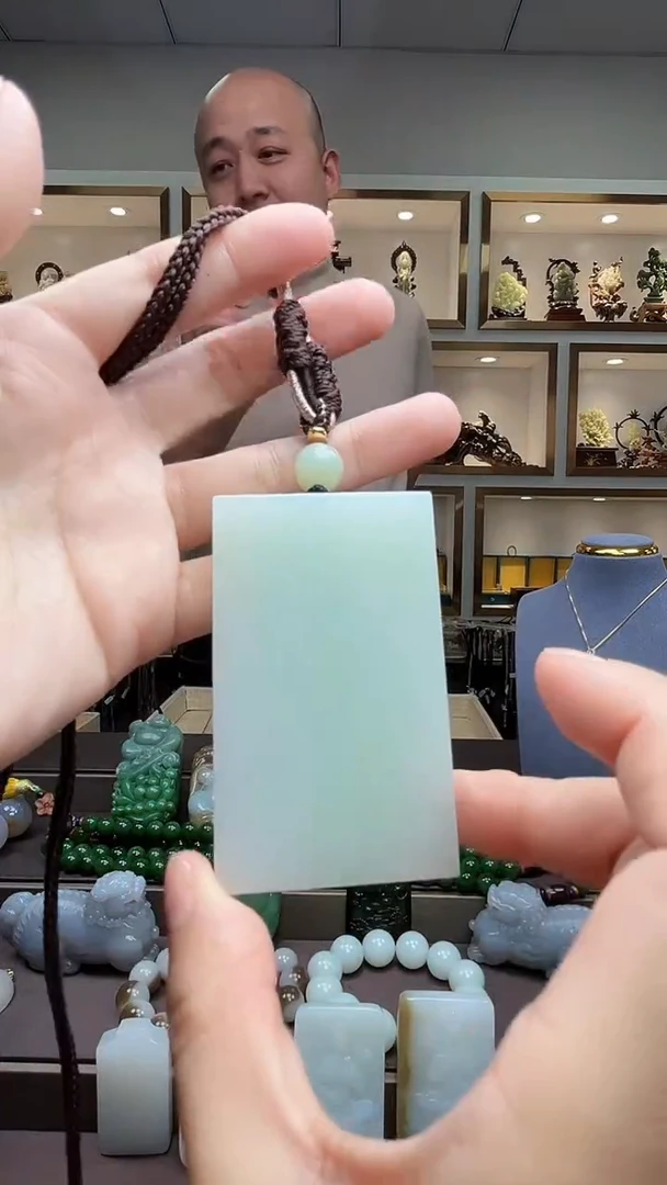 【闪购商品】和田玉颈饰未镶嵌苏