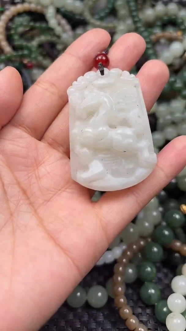 颈饰未镶嵌和田玉1