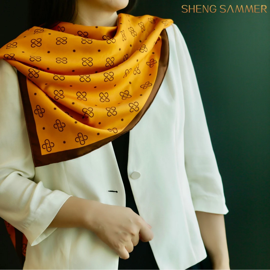 晟夏·聚光丝巾丨6A桑蚕丝90方巾职场百搭丨手工缝边原创设计