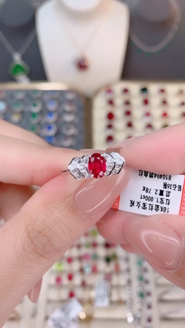 18K金镶嵌红宝石戒指红宝石1CT