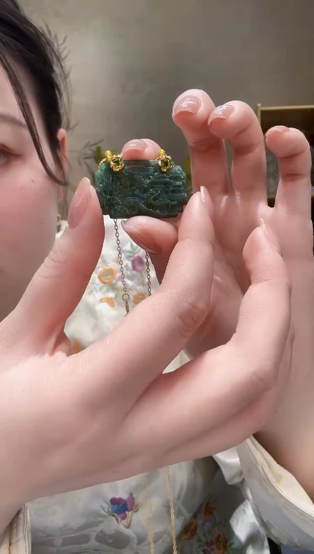 【闪购商品】翡翠颈饰未镶嵌吊坠