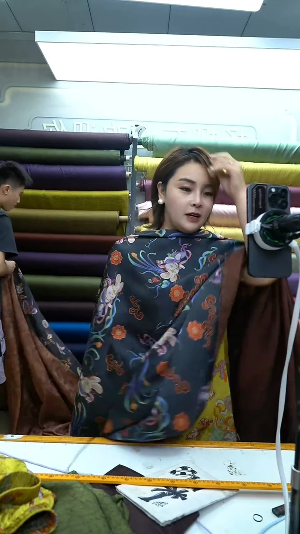 无纺布16号黑底飞天小兔1米