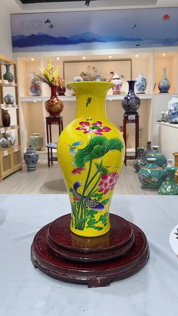 摆件陶瓷花瓶荷花