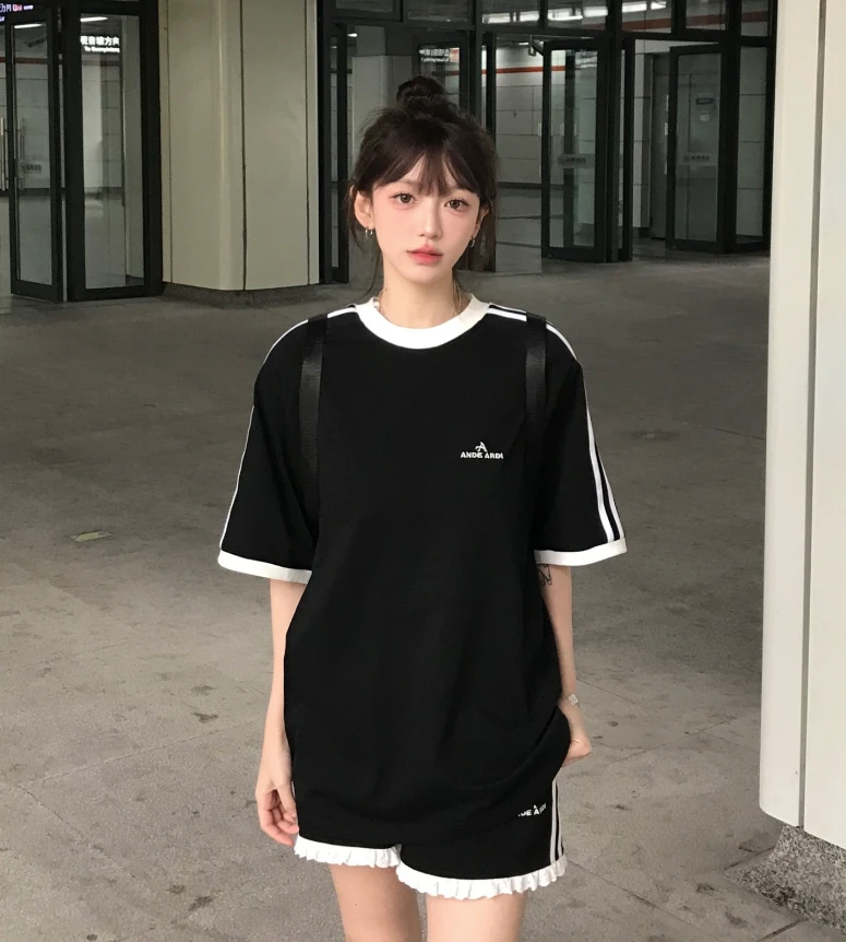 番茄园 美式简约休闲俩条杠短袖#7651