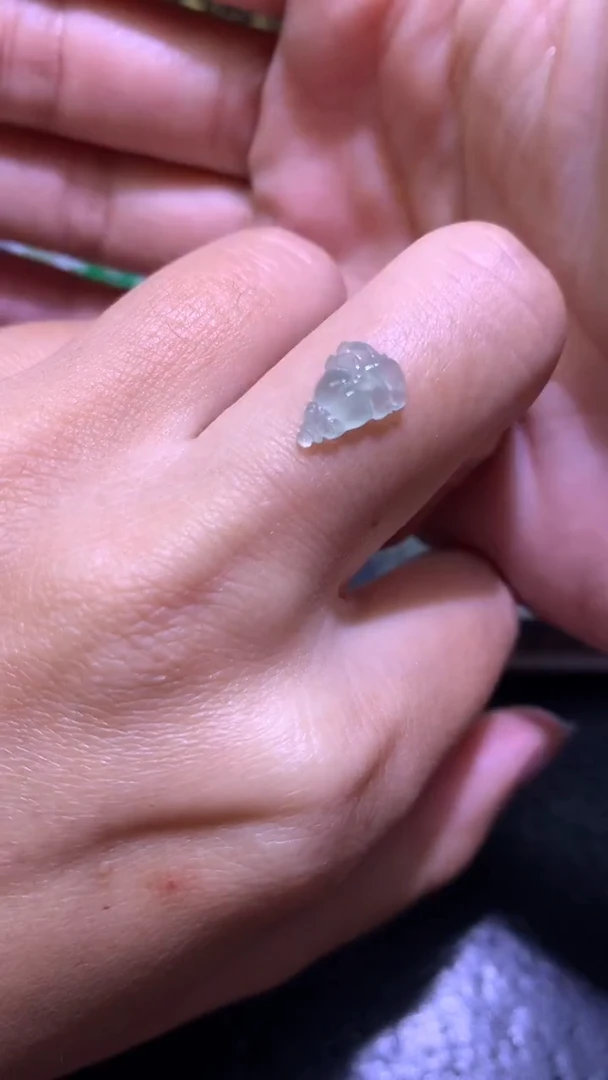 未镶嵌定制翡翠毛货