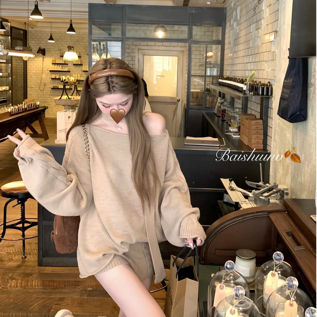 露肩套头毛衣女长袖美式纯欲气质宽松上衣秋季休闲显瘦百搭短裤潮