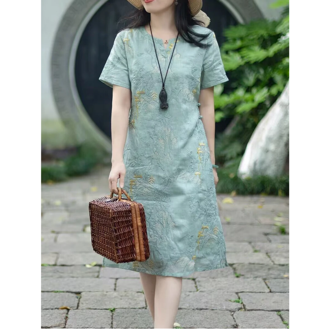 中国风苎麻刺绣V领盘扣连衣裙刺绣旗袍裙新中式提花V领文艺中长裙