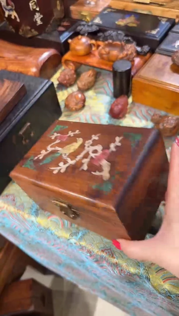 【闪购商品】木木艺喜鹊登梅黄翻盖盒88.888888