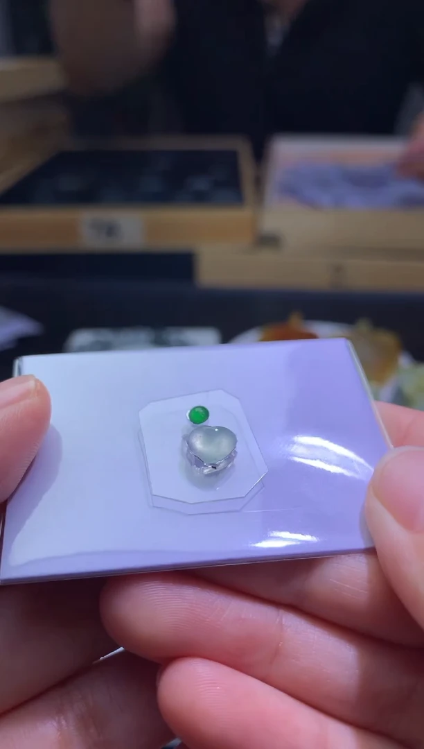 定制翡翠未镶嵌毛货